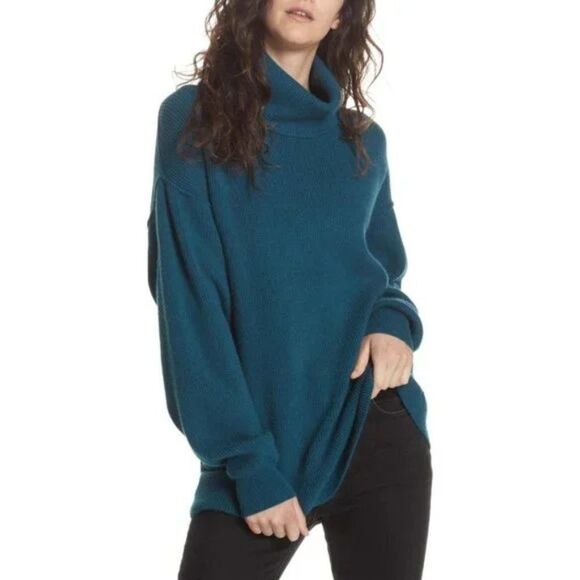 ✨ FREE PEOPLE ✨ Softly Structured Knit Tunic Turtleneck Sweater - [Medium, Teal] - Picture 1 of 15